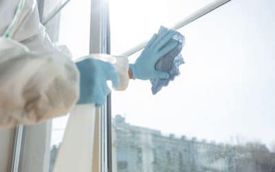 Limpieza de cristales: ventajas de contratar a una empresa y principales técnicas