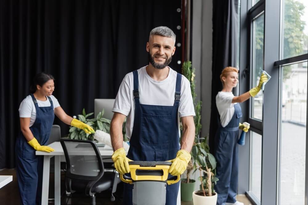 ¿Qué es el outsourcing? ¡Todo lo que necesitas saber!