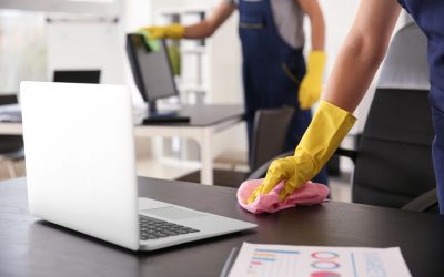 ¿Qué beneficios tiene tener tu puesto de trabajo limpio?