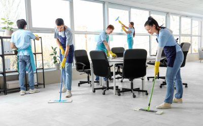 Blog | Klearfy ¿Cómo planificamos la limpieza de oficinas de 1000 m2 en Cuatro Torres para lograr un entorno impecable?