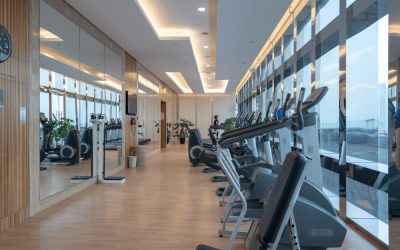 ¿Limpieza de gimnasios en Chamberí: cómo garantizar un espacio impecable y seguro todos los días?