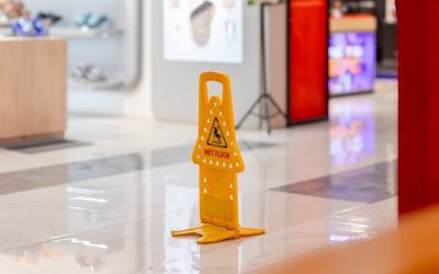 Blog | Klearfy Cómo trabajar en la limpieza de centros comerciales: funciones y requisitos